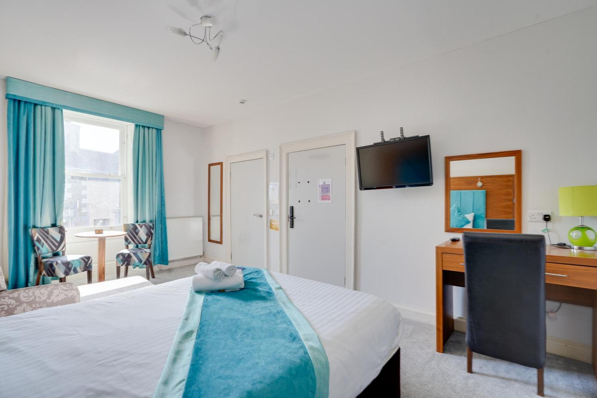 The County Hotel - Self Check-In, Ultra Fast Wi-Fi, Free Parking, Central Location Selkirk Exterior foto