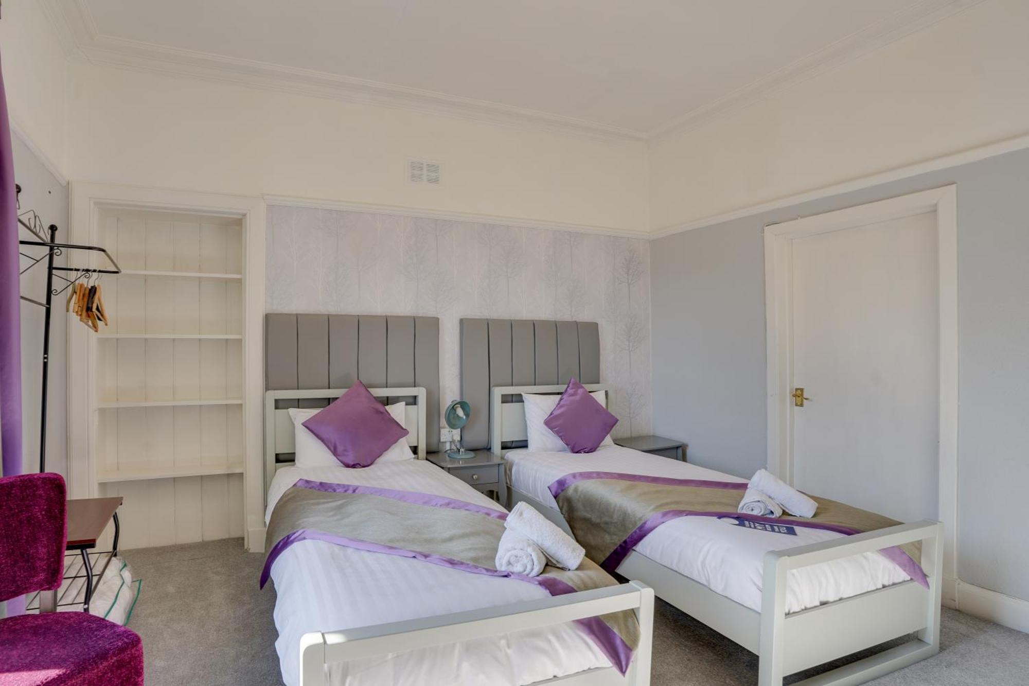 The County Hotel - Self Check-In, Ultra Fast Wi-Fi, Free Parking, Central Location Selkirk Exterior foto
