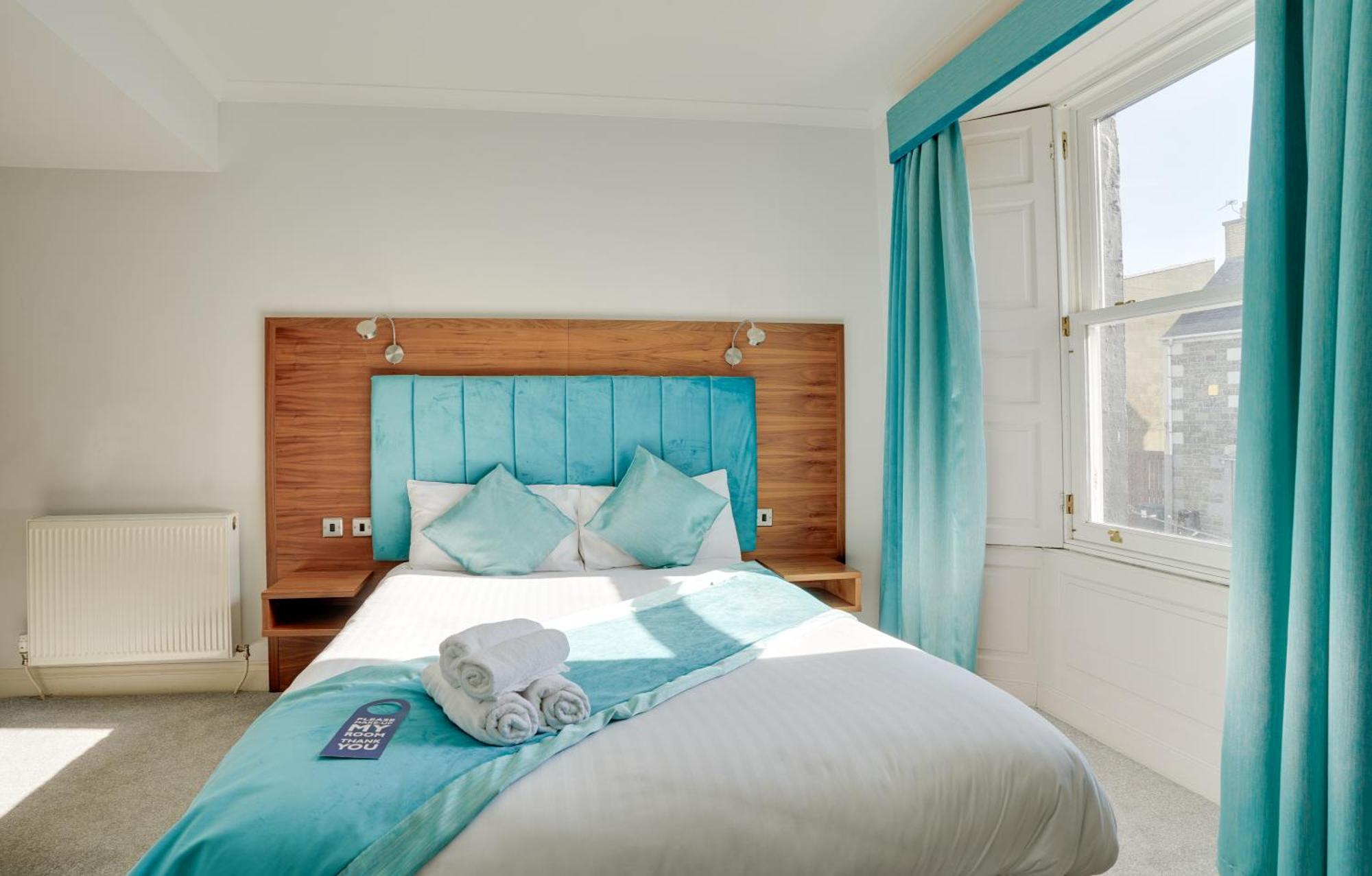 The County Hotel - Self Check-In, Ultra Fast Wi-Fi, Free Parking, Central Location Selkirk Exterior foto